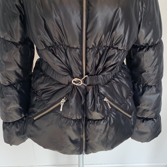 H&M puffer with belt - Picture 3 of 8